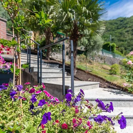 Foresteria Di 4* Menaggio