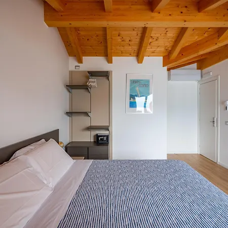 Foresteria Di 4* Menaggio